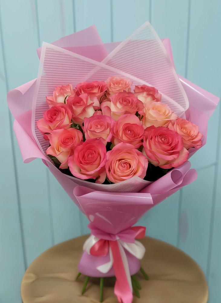Букет 15 Розовых роз Равель в Смоленском Алтайский край