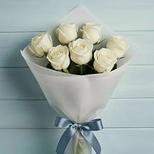 Букет 7 Белых роз Эдлесс Лав в Смоленском Алтайский край