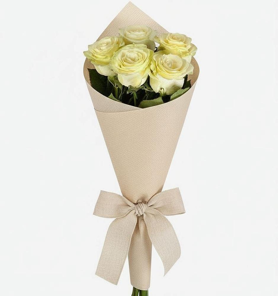 Букет цветов из: Розы в Смоленском Алтайский край