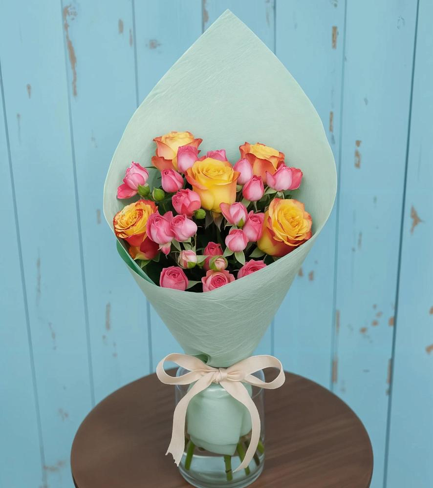 Букет цветов из: Розы в Смоленском Алтайский край