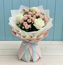 Букет цветов из:  Розы в Смоленском Алтайский край