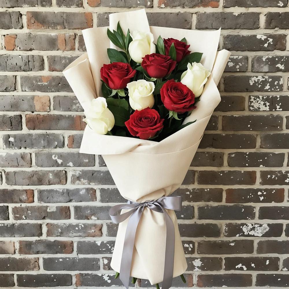 Букет цветов из: Розы в Смоленском Алтайский край