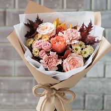 Букет цветов из:  Гвоздики, Хризантемы и Розы в Смоленском Алтайский край