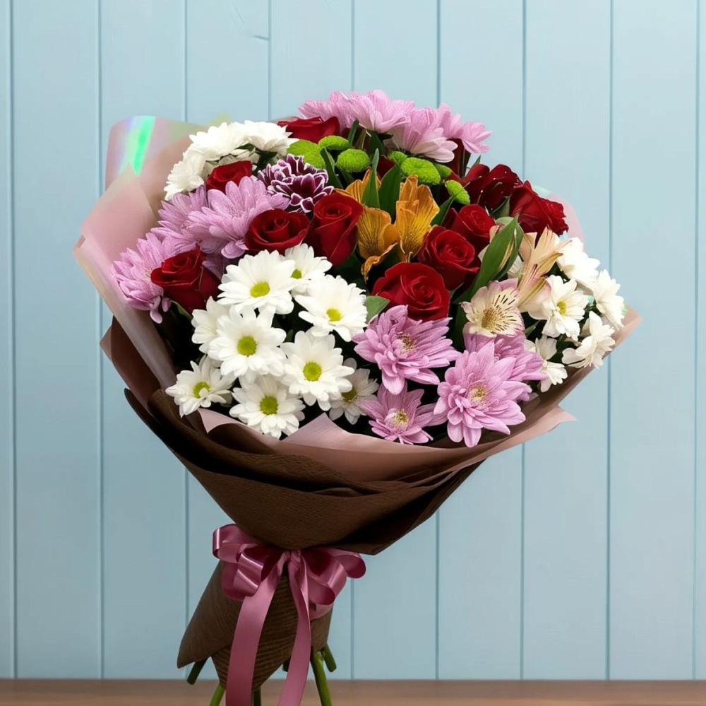Букет цветов из: Розы, Хризантемы и Альстромерии в Смоленском Алтайский край
