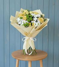 Букет цветов из:  Хризантемы и Розы в Смоленском Алтайский край