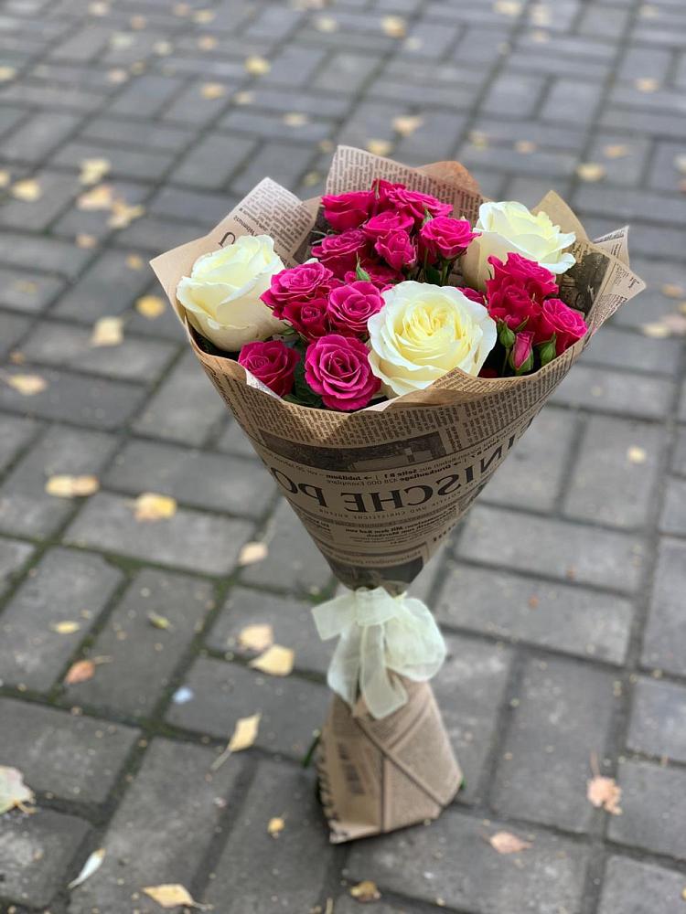 Букет цветов из: Розы в Смоленском Алтайский край