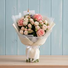 Букет цветов из:  Розы в Смоленском Алтайский край