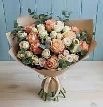 Букет цветов из:  Альстромерии и Розы в Смоленском Алтайский край