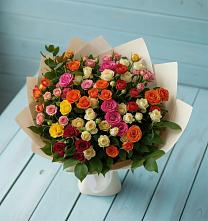 Букет Микс из разноцветных кустовых роз в Смоленском Алтайский край