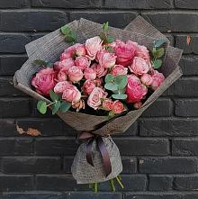 Букет цветов из:  Розы в Смоленском Алтайский край